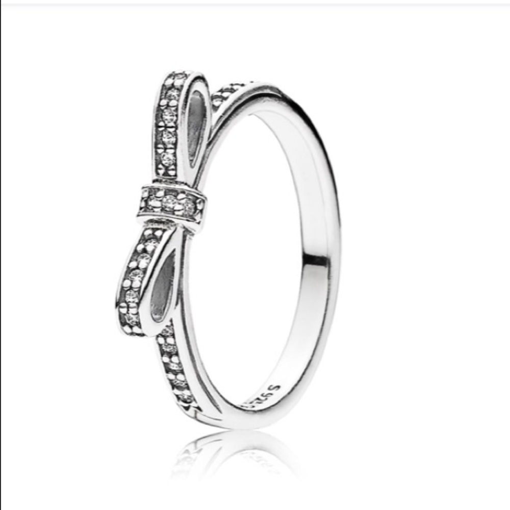 Silver bow pandora Ring, size 7.
